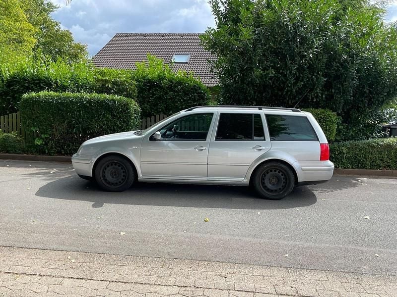 Silber Gebraucht 2003 VW Bora Highline Limousine | 1.650 € (Fairer Preis) - Bild 1/4