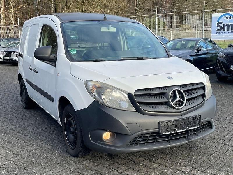 Weiß Gebraucht 2013 Mercedes Citan 108 Kombi | 4.522 € (Teuer) - Bild 1/4