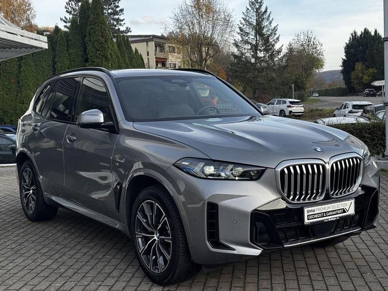 Gebraucht BMW X5 M M Sport 286 PS (210 kW) 2025 Skyscraper grau (metallic) SUV