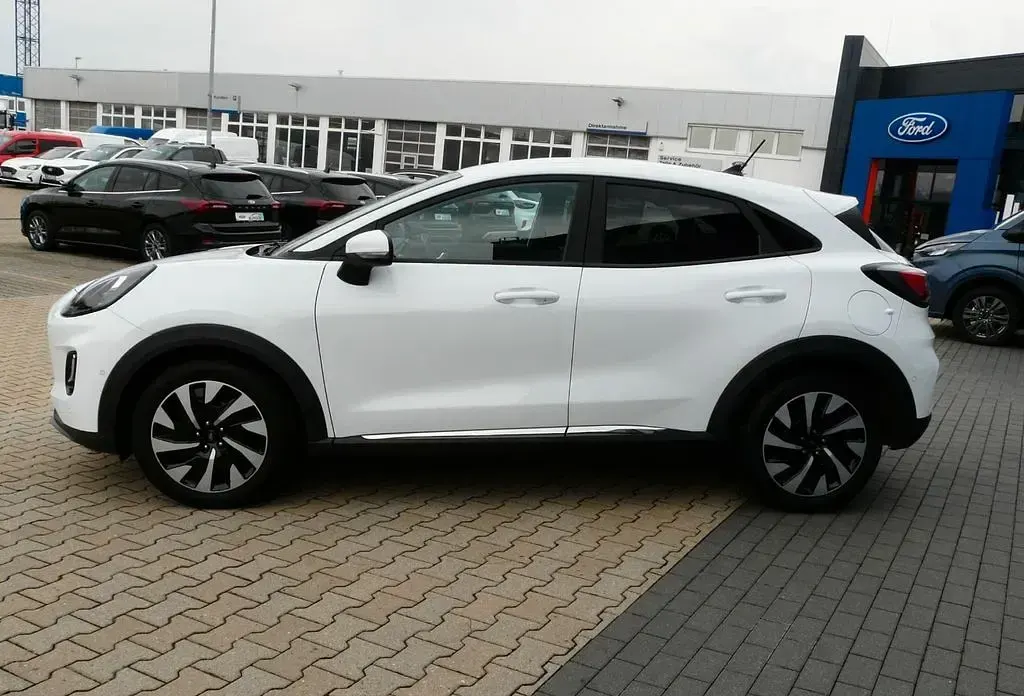 Gebraucht Ford Puma Titanium 125 PS (91 kW) 2022 Weiß SUV