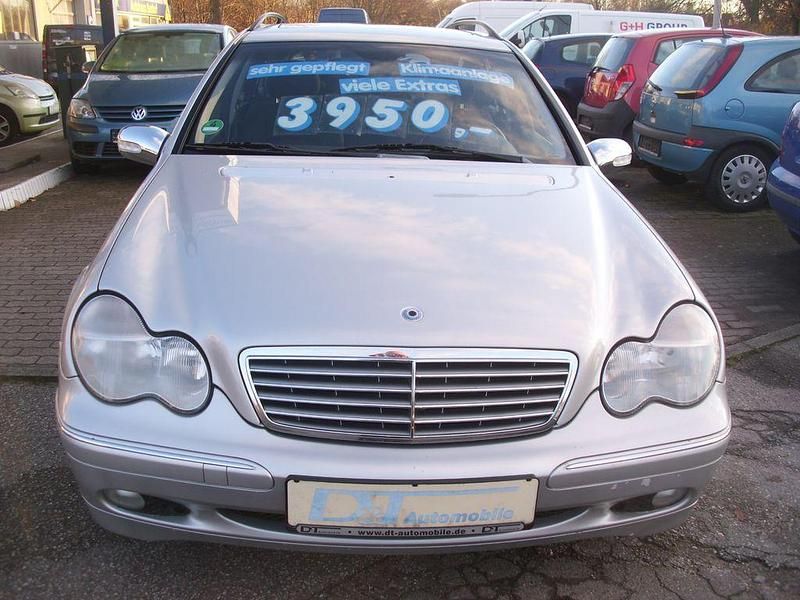 Gebraucht Mercedes C240 Elegance 170 PS (125 kW) 2002 Silber Kombi