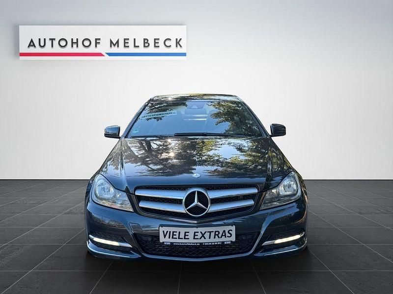 Gebraucht Mercedes C180 156 PS (114 kW) 2011 Grau Coupé