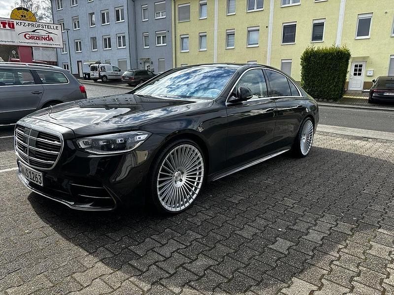 Gebraucht Mercedes S400 330 PS (242 kW) 2022 Schwarz Limousine