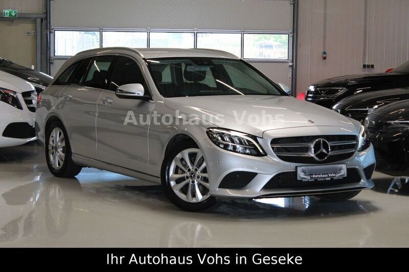 Silber Gebraucht 2018 Mercedes C200 Kombi | 23.900 € (Fairer Preis) - Bild 1/4