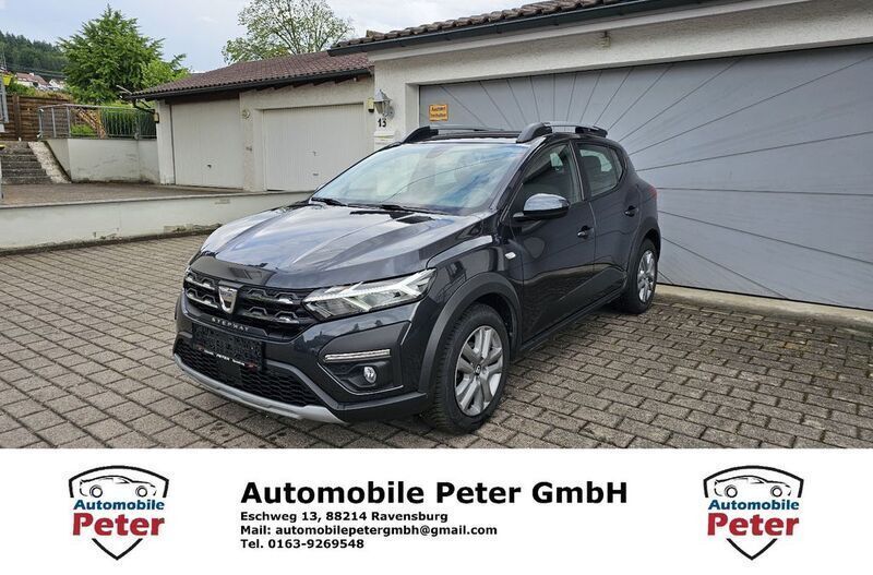 Grau Gebraucht 2022 Dacia Sandero Stepway Kleinwagen | 16.500 € (Fairer Preis) - Bild 1/4