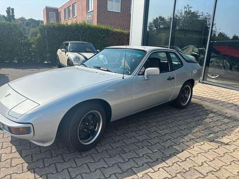 Silber Gebraucht 1980 Porsche 924 Coupé | 14.900 € - Bild 1/4