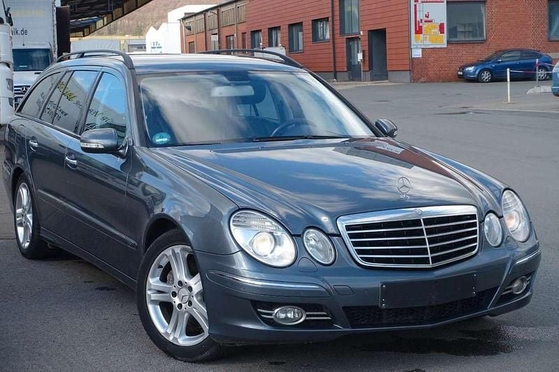 Gebraucht Mercedes E280 Avantgarde 190 PS (139 kW) 2007 Grau Kombi