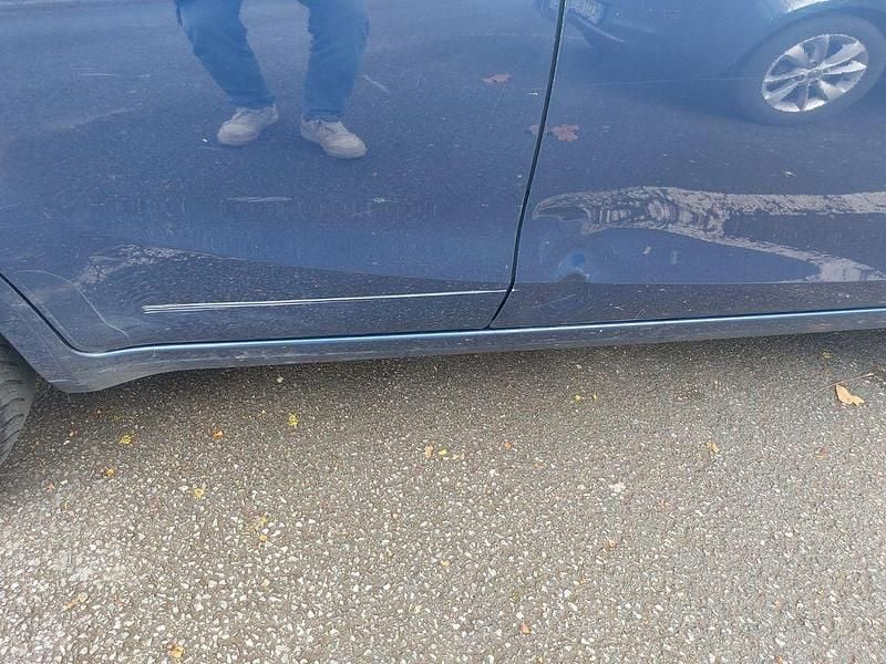 Gebraucht Suzuki Splash Comfort 86 PS (63 kW) 2009 Blau Kleinwagen