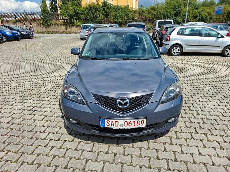 Grau Gebraucht 2008 Mazda 3 Active Limousine | 999 € (Superpreis) - Bild 1/4