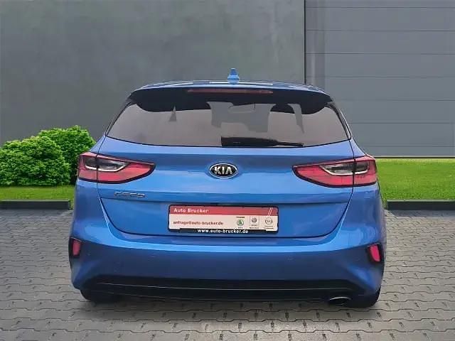 Gebraucht Kia Ceed Edition 7 99 PS (72 kW) 2019 Blau Kleinwagen