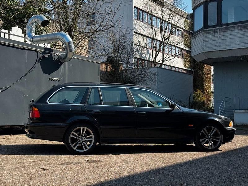 Gebraucht BMW 520 170 PS (125 kW) 2003 Schwarz Kombi