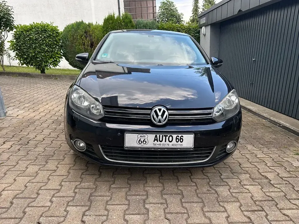 Gebraucht VW Golf VI Style 122 PS (89 kW) 2011 Schwarz Kleinwagen