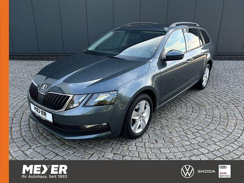 Quarzgrau metallic Gebraucht 2019 Skoda Octavia Ambition Kombi | 22.690 € (Teuer) - Bild 1/4