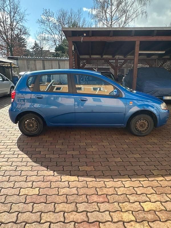 Gebraucht Chevrolet Kalos 95 PS (69 kW) 2005 Blau Kleinwagen