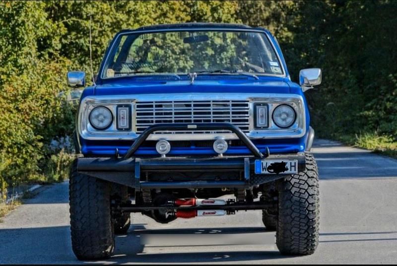Gebraucht Dodge Ram 200 PS (147 kW) 1977 Blau Abholung