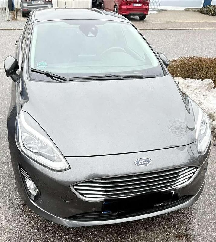 Gebraucht Ford Fiesta Titanium 86 PS (63 kW) 2018 Grau Kleinwagen