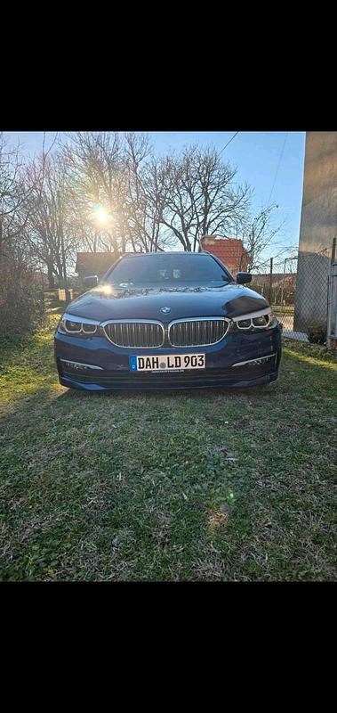 Gebraucht BMW 520 190 PS (139 kW) 2018 Blau Kombi