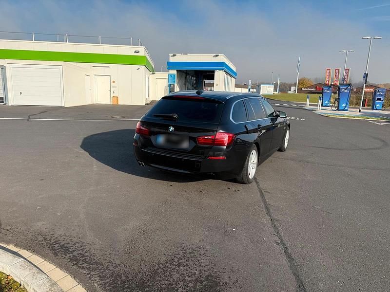 Gebraucht BMW 518 150 PS (110 kW) 2014 Schwarz Kombi