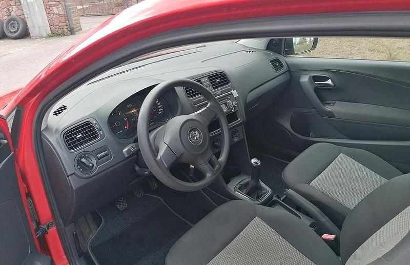 Usata VW Polo Trendline 75 CV (55 kW) 2010 Arancione Utilitaria