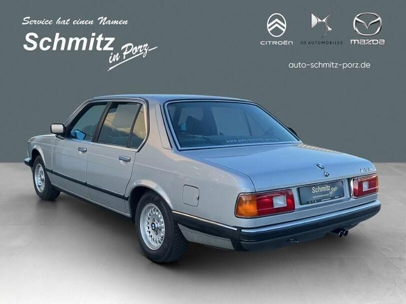 Gebraucht BMW 728 184 PS (135 kW) 1985 Silber Limousine