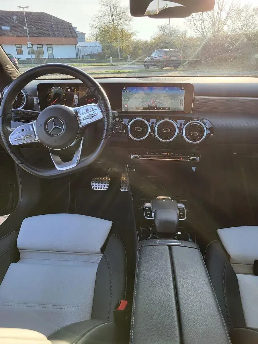Gebraucht Mercedes A250 224 PS (164 kW) 2019 Schwarz Limousine