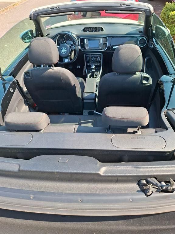 Gebraucht VW Beetle Sound 105 PS (77 kW) 2018 Weiß Kleinwagen