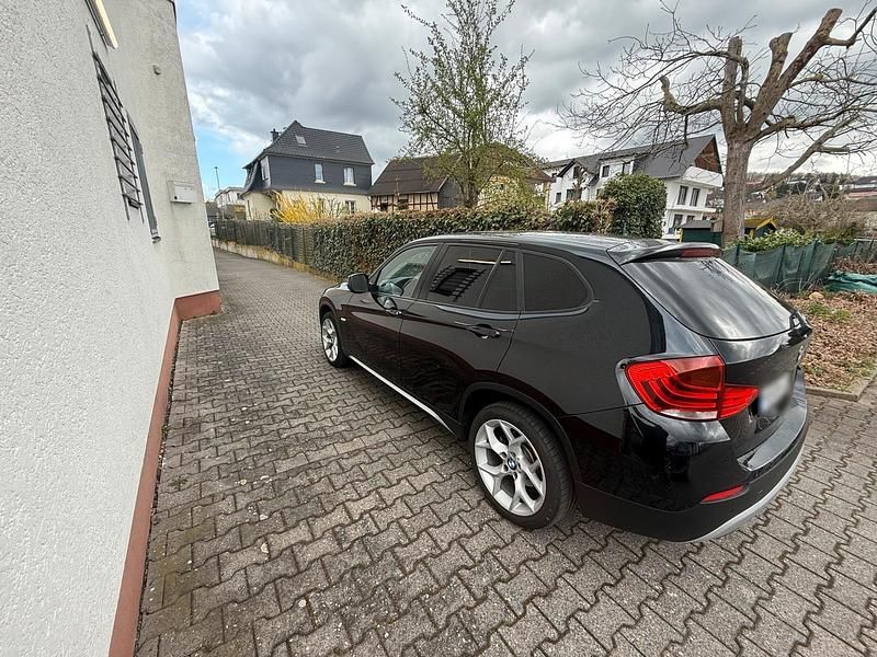 Gebraucht BMW X1 177 PS (130 kW) 2010 Schwarz SUV
