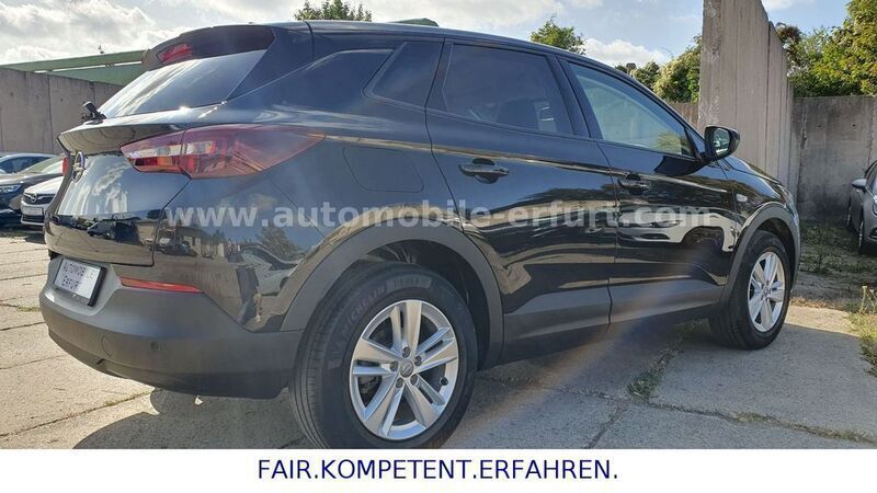 Gebraucht Opel Grandland X Edition 131 PS (96 kW) 2020 Diamant schwarz/karbon schwarz SUV