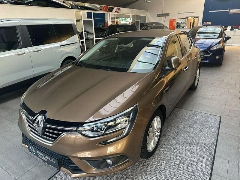 Cappuccino brown (metallic) Gebraucht 2017 Renault Mégane IV Limousine | 10.990 € (Superpreis) - Bild 1/4