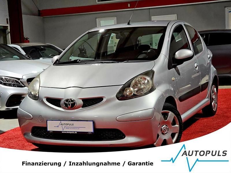 Gebraucht Toyota Aygo Basis 68 PS (50 kW) 2008 Kleinwagen