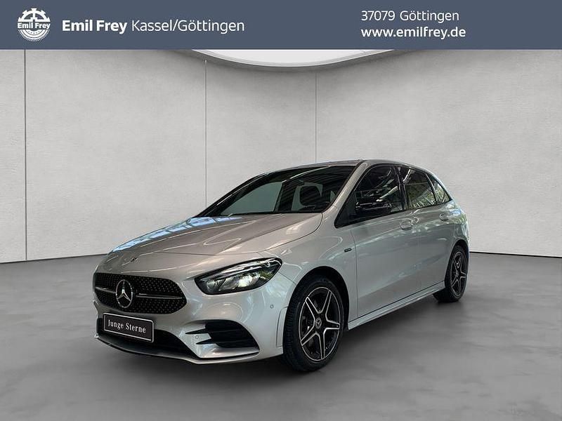 Silber Gebraucht 2021 Mercedes B250e AMG line Van / Kleinbus | 27.740 € (Fairer Preis) - Bild 1/4