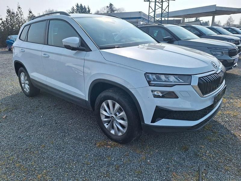 Neu Skoda Karoq 150 PS (110 kW) 2026 Weiß SUV
