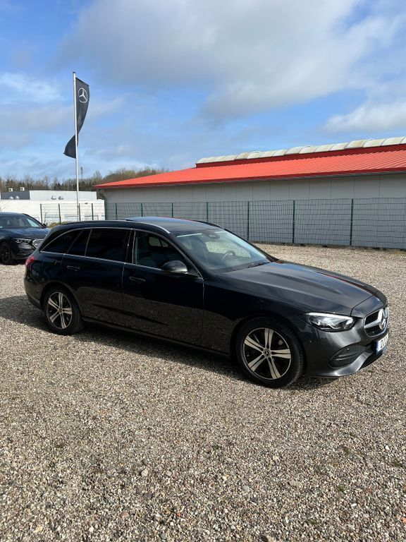 Gebraucht Mercedes C220 200 PS (147 kW) 2023 Grau Kombi