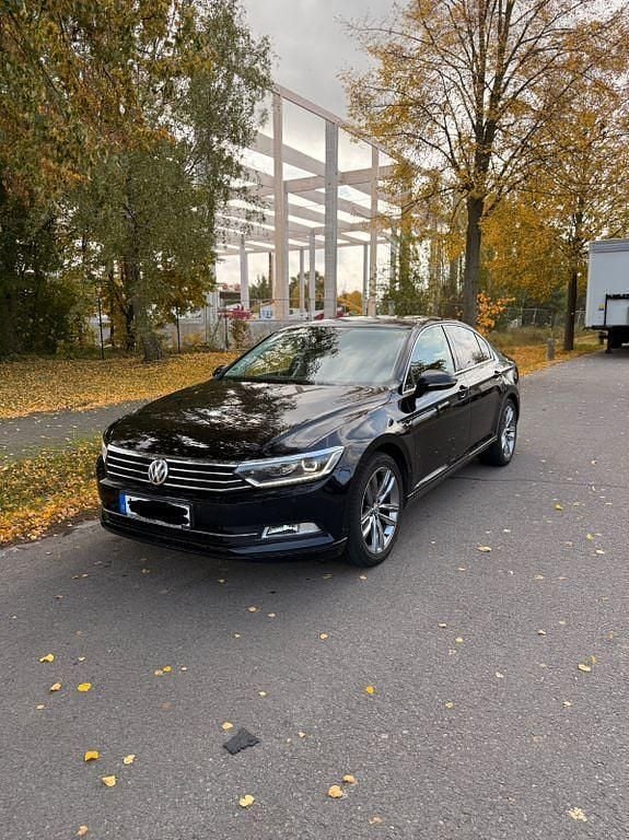 Schwarz Gebraucht 2016 VW Passat Limousine | 14.399 € (Superpreis) - Bild 1/4