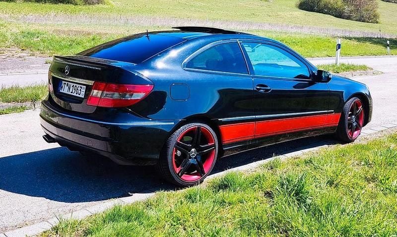 Gebraucht Mercedes CLC220 150 PS (110 kW) 2009 Schwarz Kleinwagen