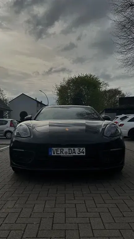 Gebraucht Porsche Panamera 4S 560 PS (411 kW) 2020 Schwarz Limousine