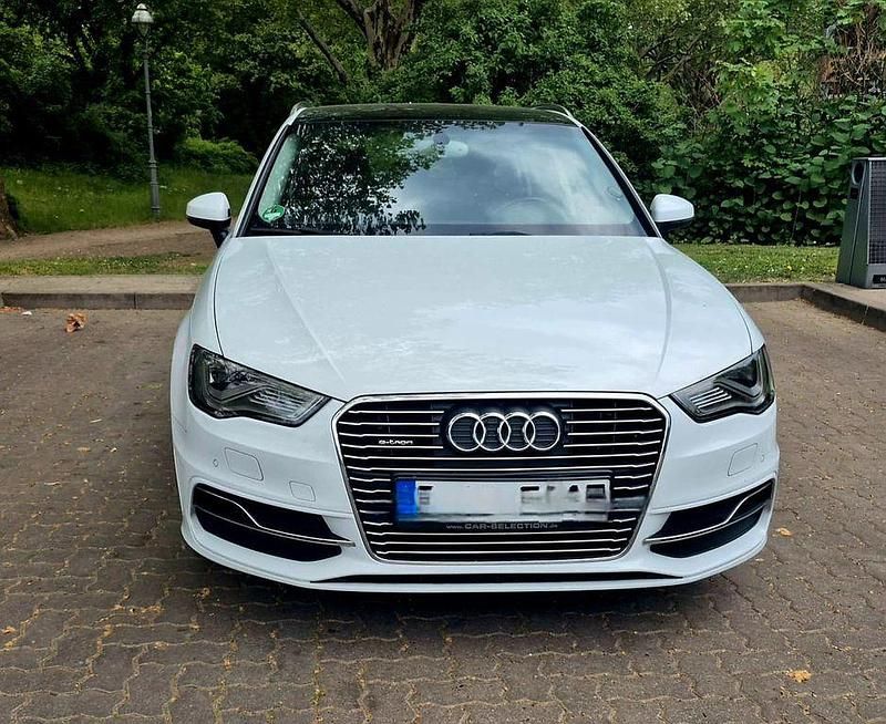 Weiß Gebraucht 2015 Audi A3 e-tron Ambition Kleinwagen | 13.500 € (Superpreis) - Bild 1/4