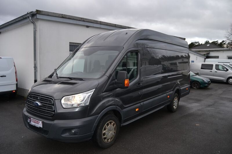 Gebraucht Ford Transit Trend 170 PS (125 kW) 2017 Grau Van / Kleinbus