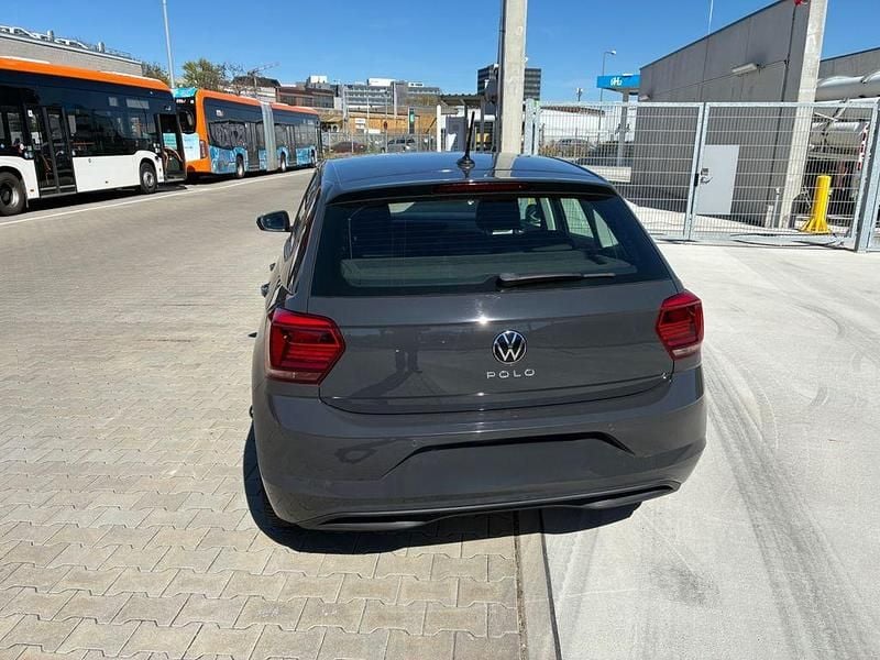 Gebraucht VW Polo Comfortline 95 PS (69 kW) 2021 Grau Kleinwagen