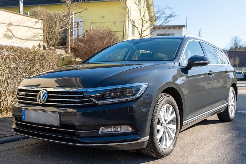 Gebraucht VW Passat 190 PS (139 kW) 2018 Grau Kombi
