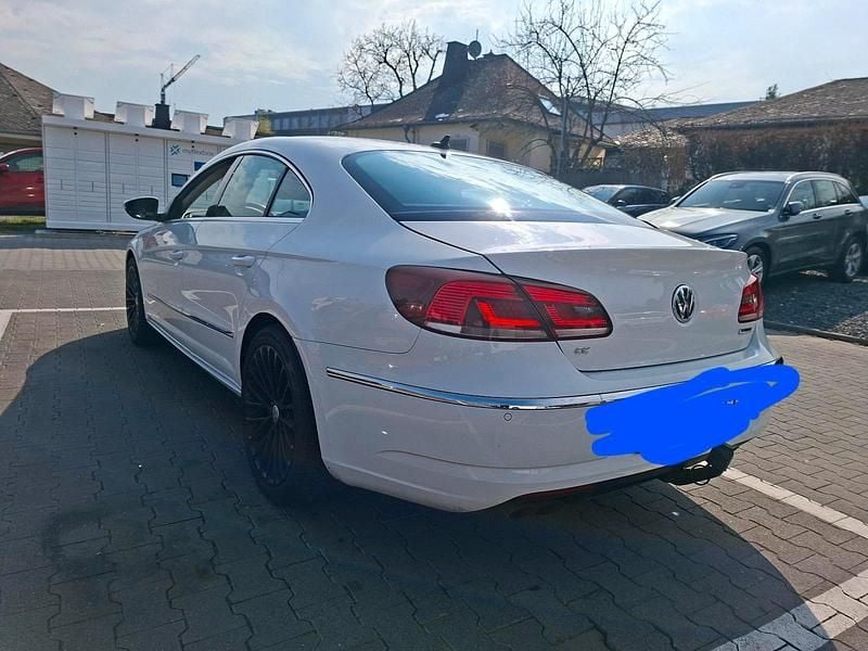 Gebraucht VW Passat 140 PS (102 kW) 2014 Weiß Limousine