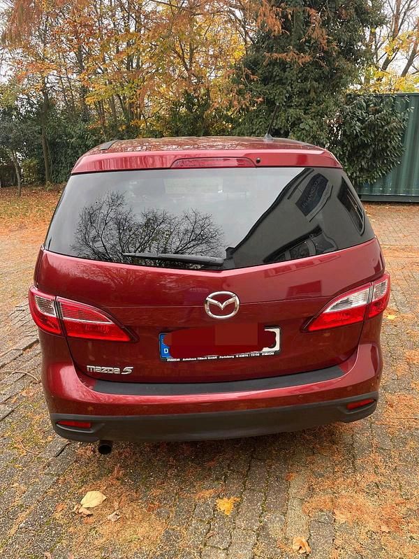 Gebraucht Mazda 5 116 PS (85 kW) 2011 Rot Van / Kleinbus