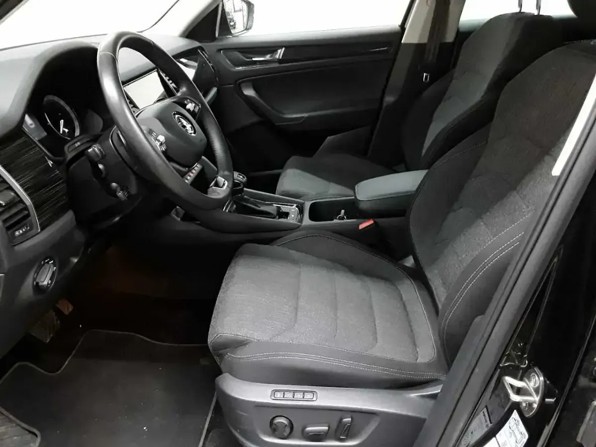 Gebraucht Skoda Kodiaq Style 150 PS (110 kW) 2021 Blackmagic perleffekt SUV