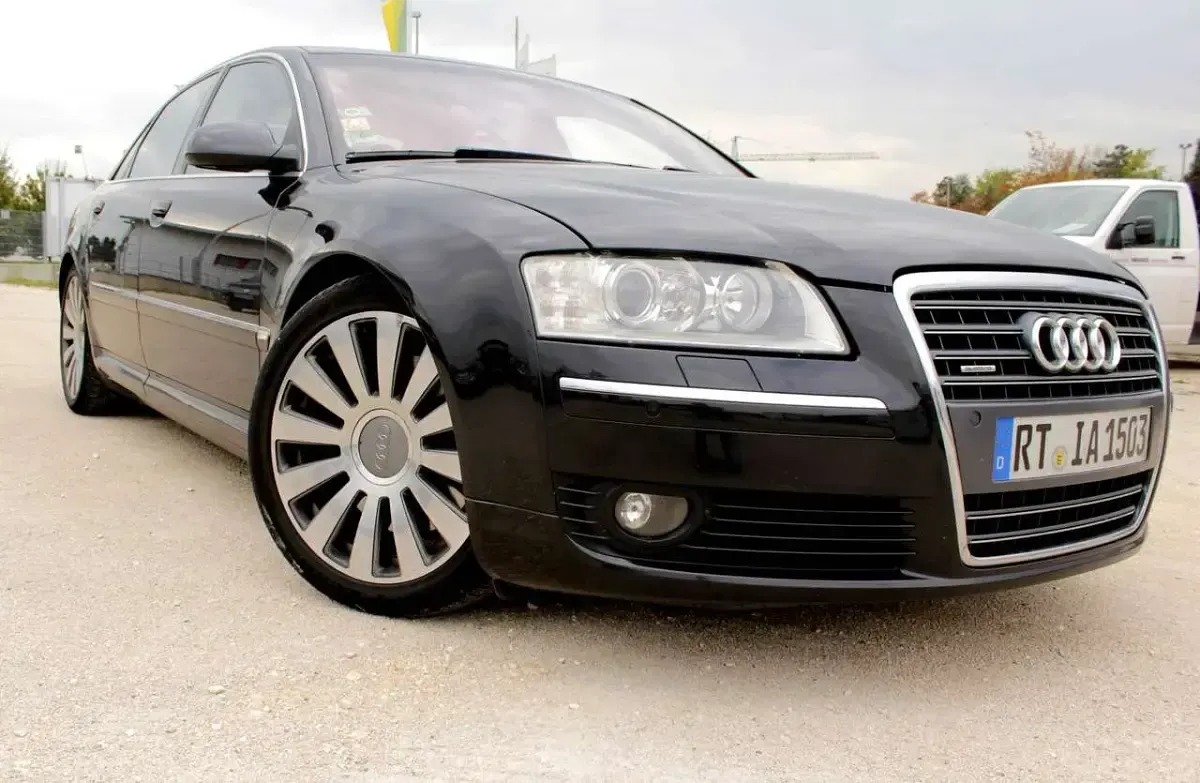 Gebraucht Audi A8 334 PS (245 kW) 2003 Ebonyschwarz perleffekt Limousine