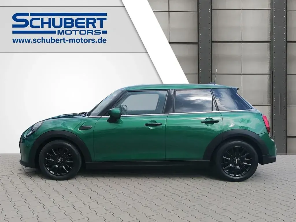 Gebraucht Mini ONE Classic 102 PS (75 kW) 2022 Grün Kleinwagen