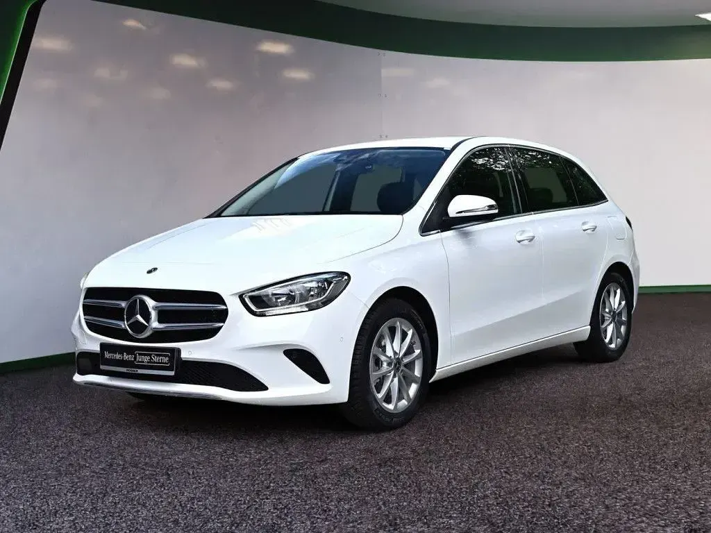 Gebraucht Mercedes B250e Progressive 218 PS (160 kW) 2022 Weiss / polarweiß Van / Kleinbus
