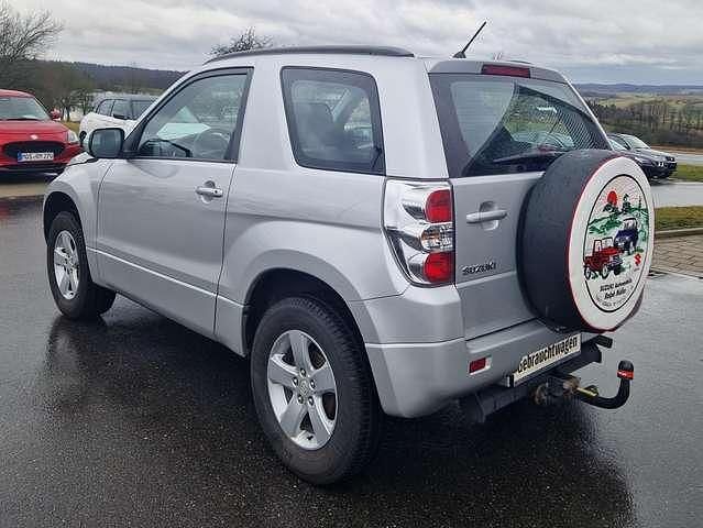Gebraucht Suzuki Grand Vitara City 106 PS (77 kW) 2012 Silber SUV