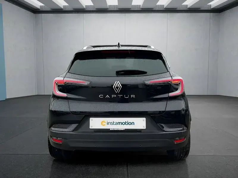 Używany Renault Captur 140 KM (102 kW) 2025 Czarny SUV