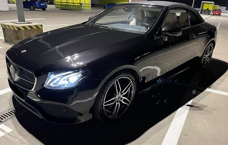 Gebraucht Mercedes E220 194 PS (142 kW) 2018 Schwarz Cabrio