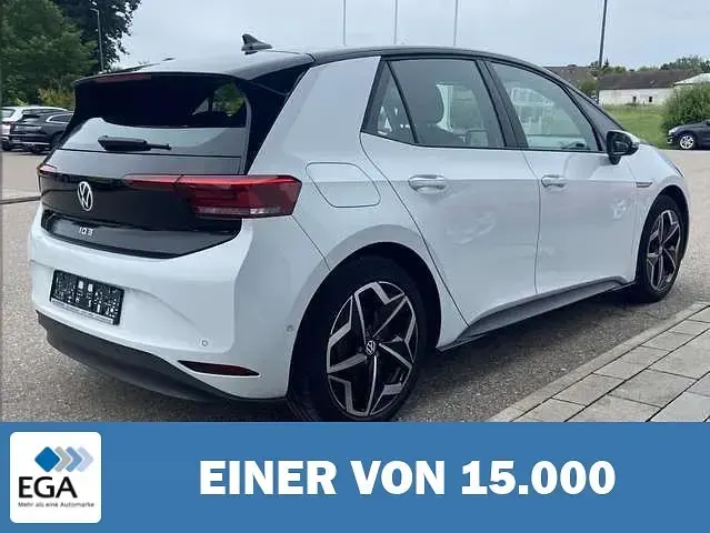 Gebraucht VW ID.3 Pro 150 kW (204 PS) 2023 Weiß metallic Kleinwagen